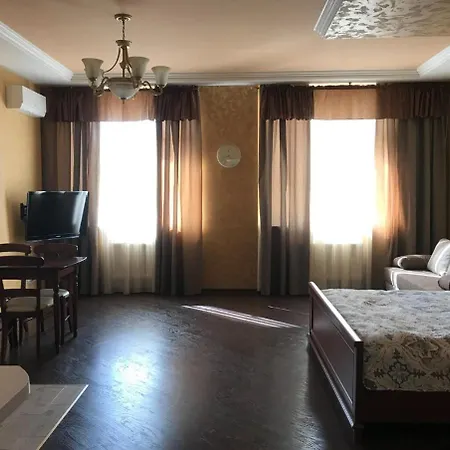 Apartment просторная студия в аркадии *